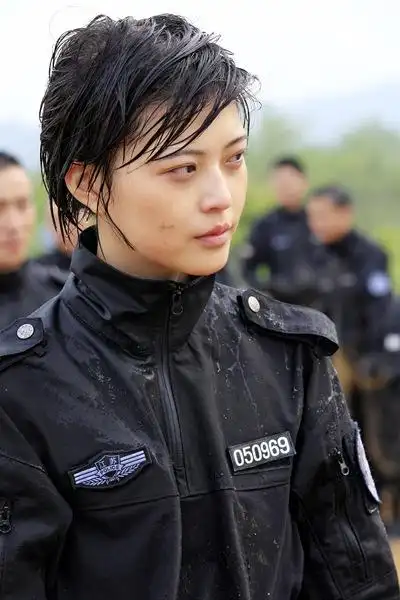 《特警力量》甜美王妍之变身母老虎(图)