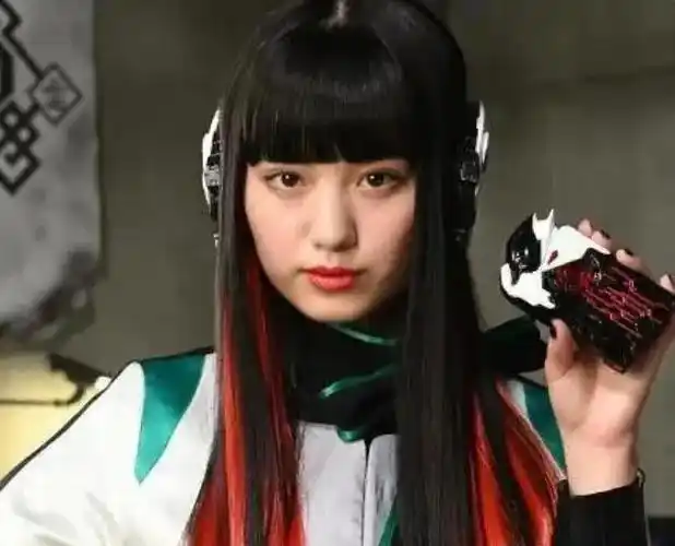 假面骑士01:猜测亚克复活的方式,可能和亚兹以及水下本体有关!