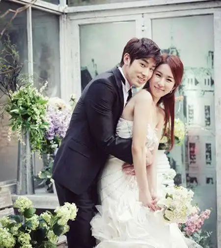 郑允浩为什么叫户主 郑允浩女友是姚天恩吗