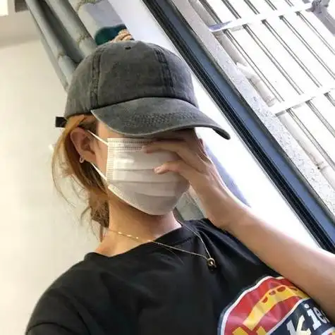 女生头像:戴帽子遮脸高冷女头腾讯新闻