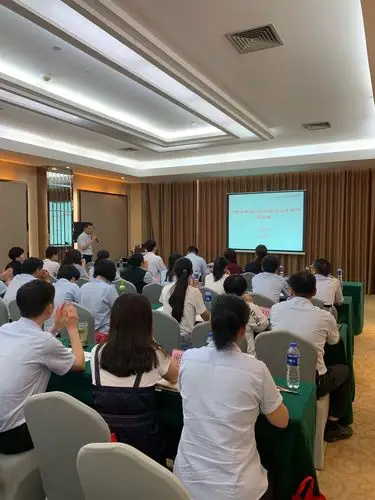 市行国际业务部联合外汇局开展外管政策,反洗钱及业务操作培训班