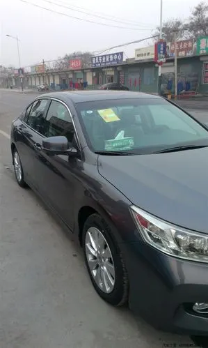 论坛怎么没人买太空银颜色的雅阁?是不好看吗?