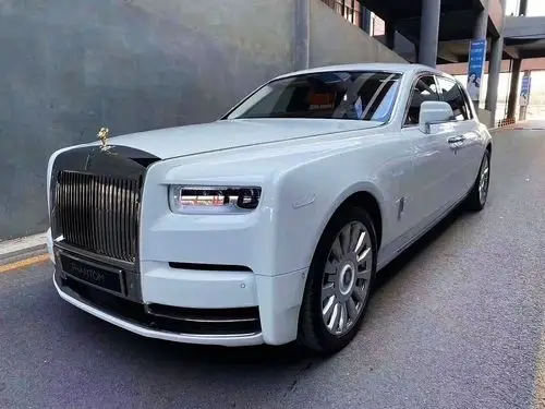 白色劳斯莱斯幻影长轴高贵典雅大气