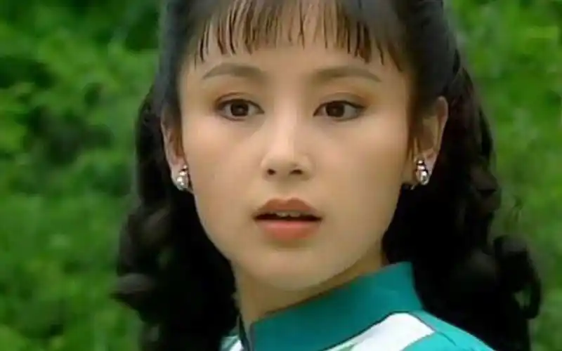 岁月不败美人,在陈红身上体现得淋漓尽致