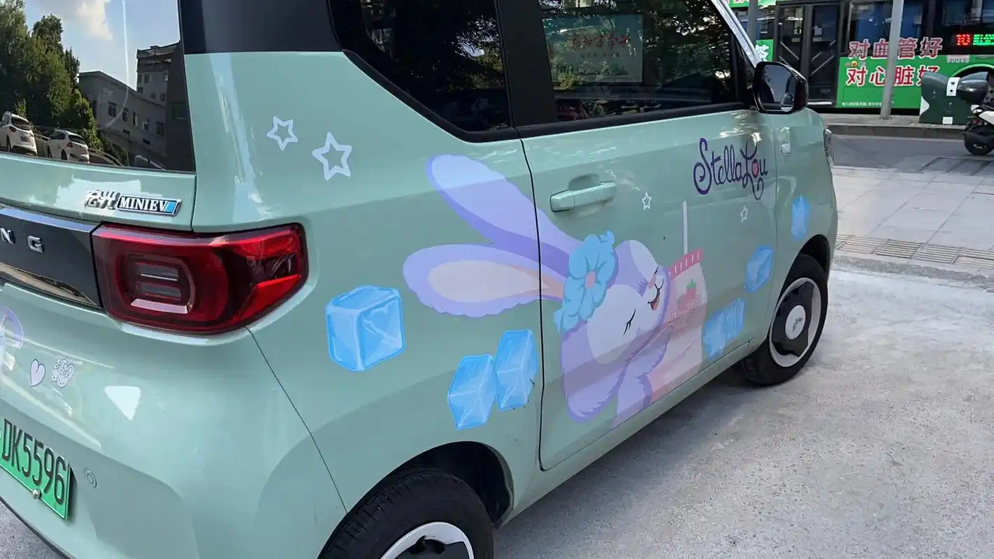 柳州专业车彩绘制作,uv超透膜喷印#广告设计制作 #喷绘写真 - 抖音