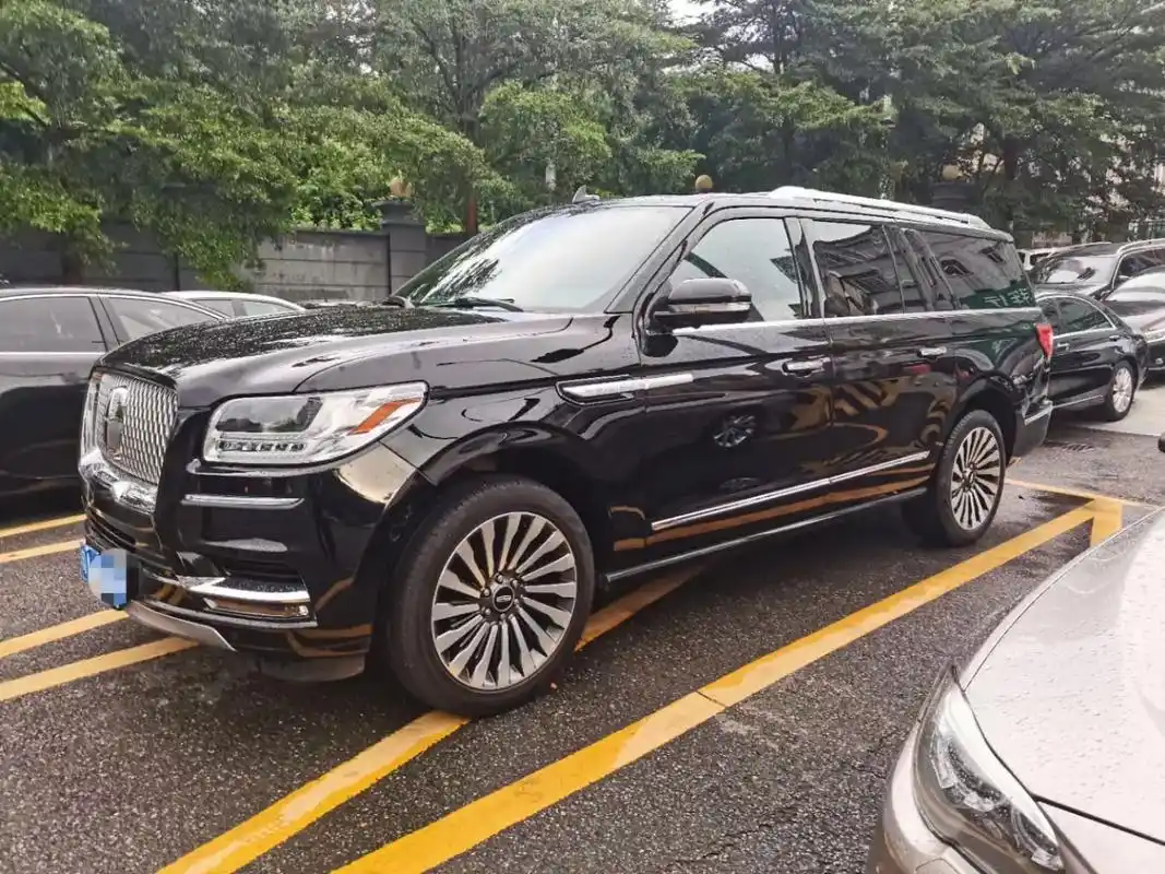 19年6月上牌林肯领航员加长版3.5t四驱 7座 - 抖音