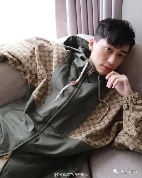 35岁香港男模突离世|寰亚|王子|死讯|林嘉欣_网易订阅