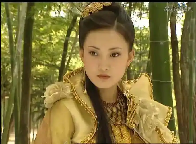 飞刀问情:江怜月怀疑梅思影身份,她又想出了什么主意?