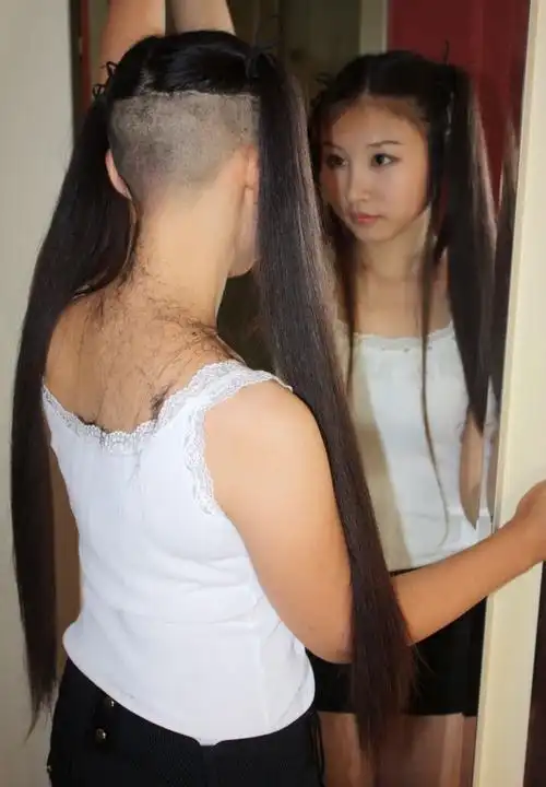 其实对于小慧的样子,自己更有点不习惯.毕竟她把长发剪 情缘_中国长发