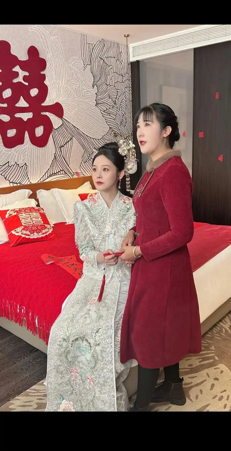 小时候不明白结婚这事喜事父母为什么要哭,女儿出嫁还是可以回来 - 抖