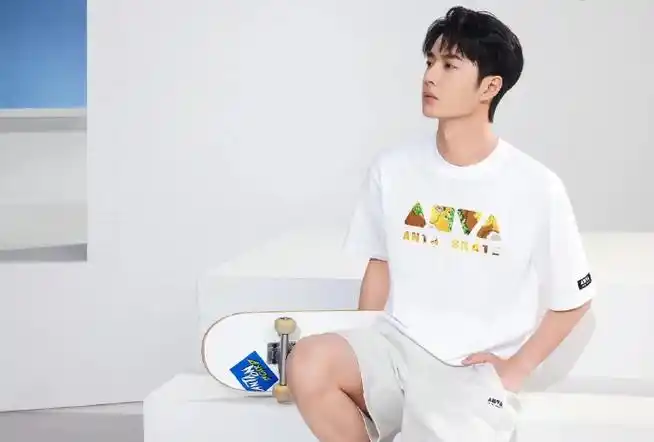 王一博安踏品牌全球首席代言人