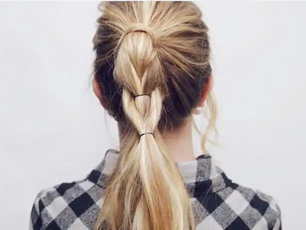 女生高马尾编发步骤和图片2