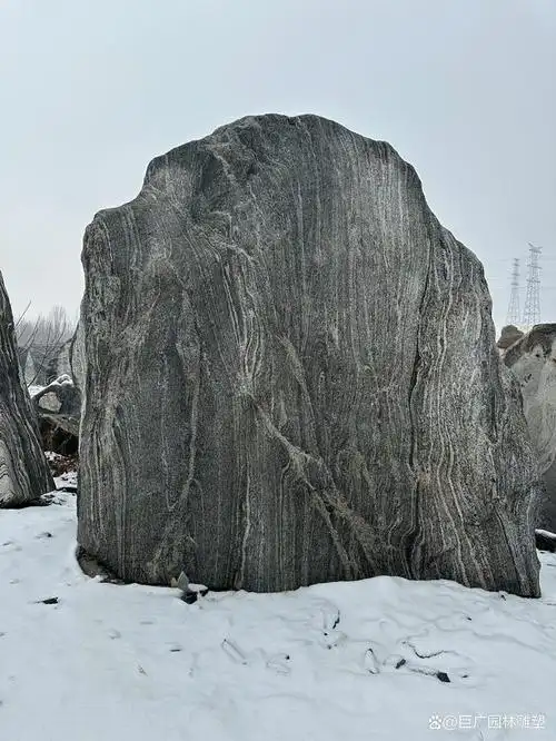 大型景观石中什么样的建筑可以用景观石增加效果?你要选合适石头
