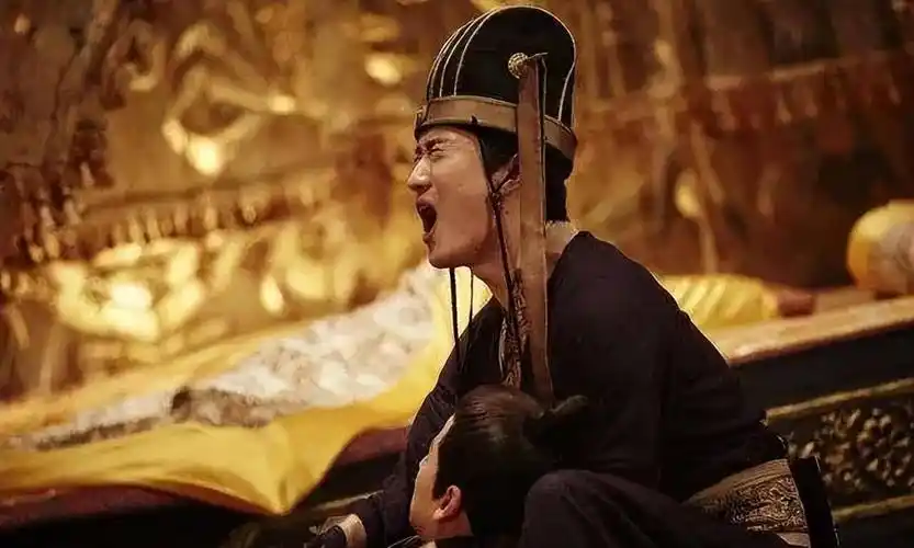 还有一位就是戏说当中北宋杨家将的死敌承天太后萧绰,也就是影视剧中