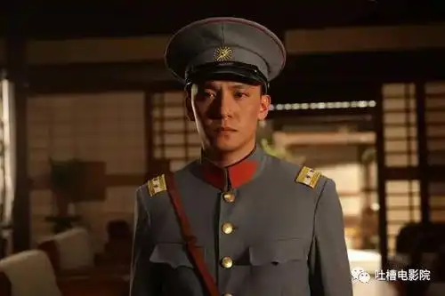 之前张震也演过这个角色,被称为"最帅蒋介石".