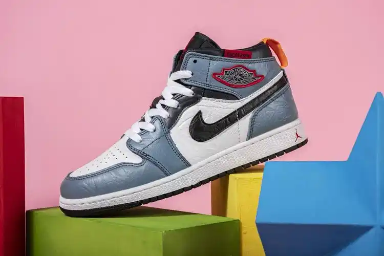 p240 蓝黑红 本地版乔丹1代中帮篮球鞋运动鞋 cu2802-100 air jordan