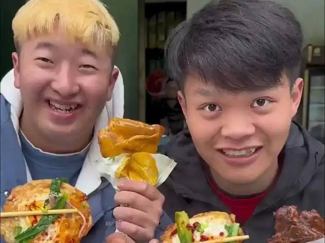 带成杰吃个双人豪华套餐