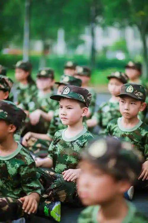 武隆区铁鹰拓展少儿军事夏令营-在线订票-互动吧