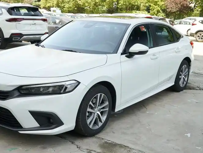 十一代思域上市,质感更好,全系四缸1.5t,压榨182马力油耗5.9l_腾讯新