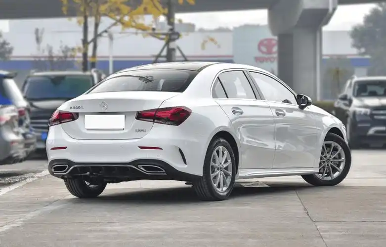 不贵又有面儿20万预算的奔驰车外观性能内饰豪华