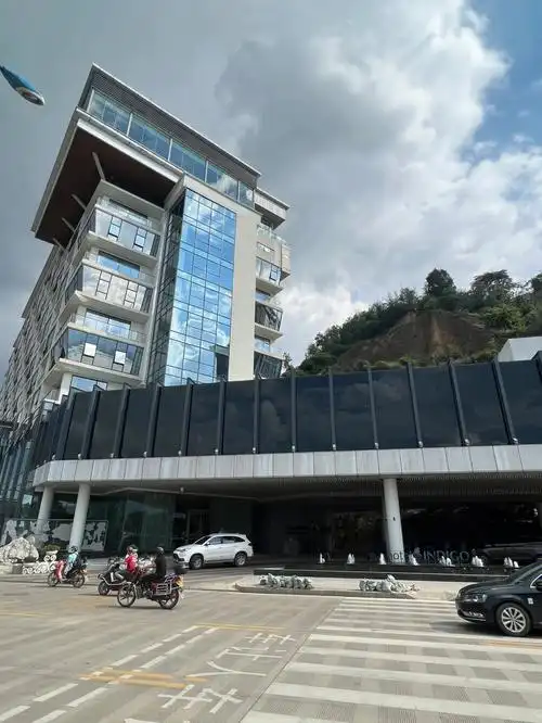 大理洱海之巅大理洱海天域英迪格酒店