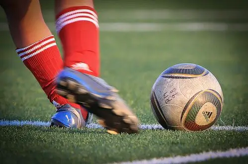 虽然我们一向不待见中国男足的"臭脚" 但并不代表我们放弃了冲出亚洲