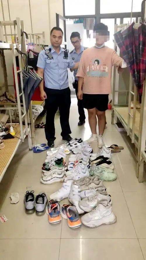 目前,嫌疑人已经被公安机关刑事拘留,被盗的鞋子也陆续被事主认领.