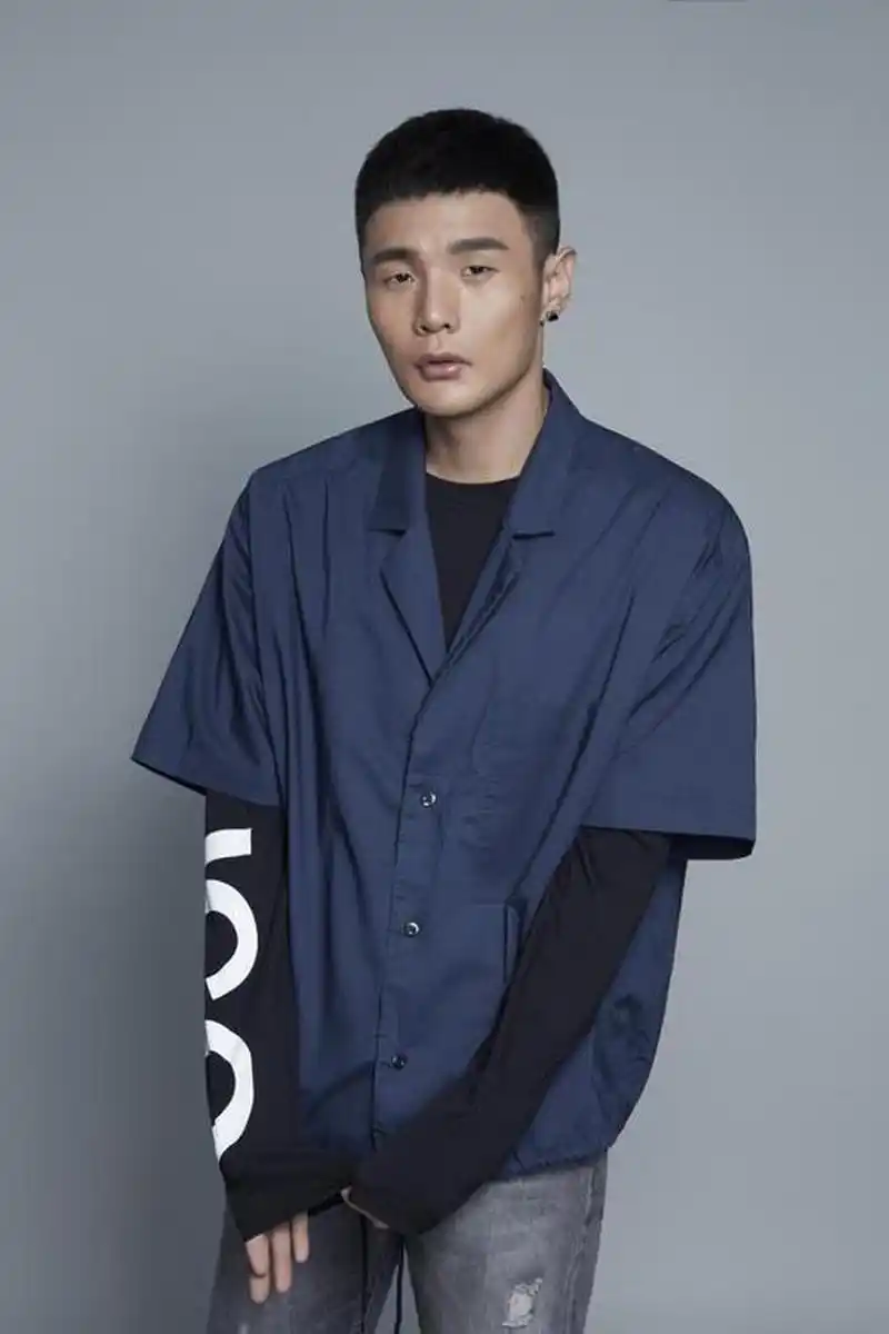 论音乐作品: 许嵩为家乡写过《庐州月》,《忆黄山》,《如果当时2020