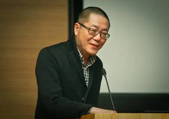 何为艺术由安迪61沃霍尔引发的讨论讲座综述