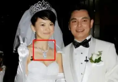 汪峰护新欢,却欠章子怡一场婚礼:贵圈大花都是恋爱脑?全离婚了