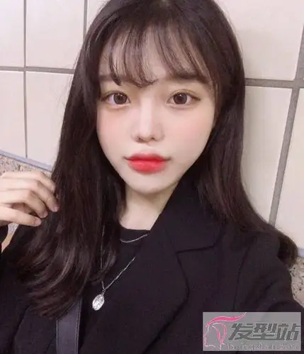 2020适合圆脸型发型推荐 换上这几款圆脸都能变v脸