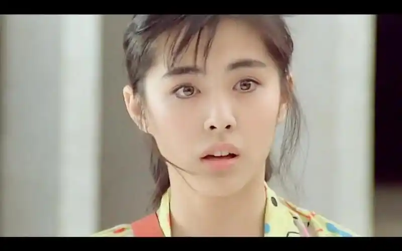 一代女神王祖贤:骑在银龙的背上