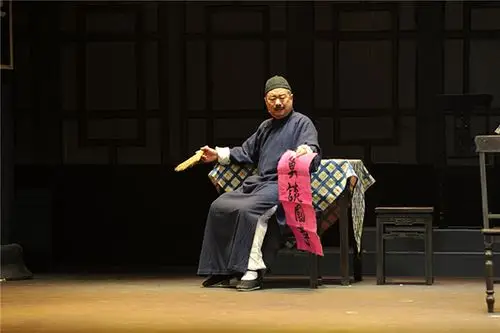 张绍荣:《茶馆》是一代人的代表作