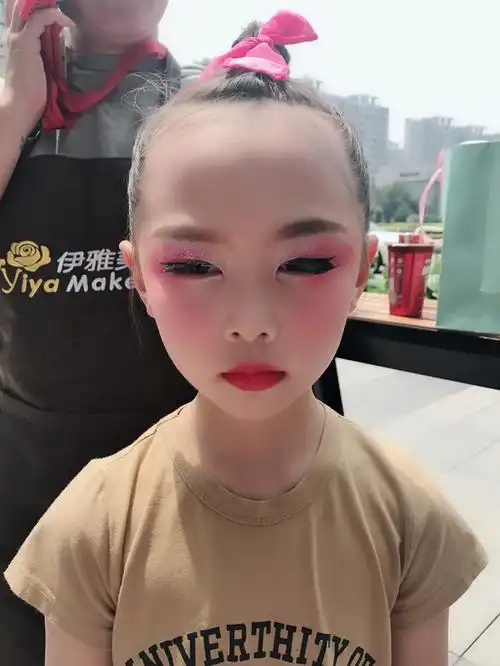 儿童舞台妆合集