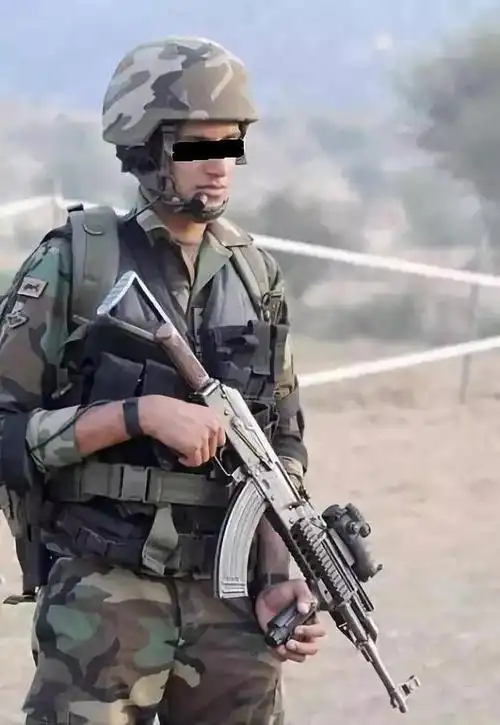 56-2式冲锋枪在我军内的装备量极少,56-2式冲锋枪主要都用作出口和