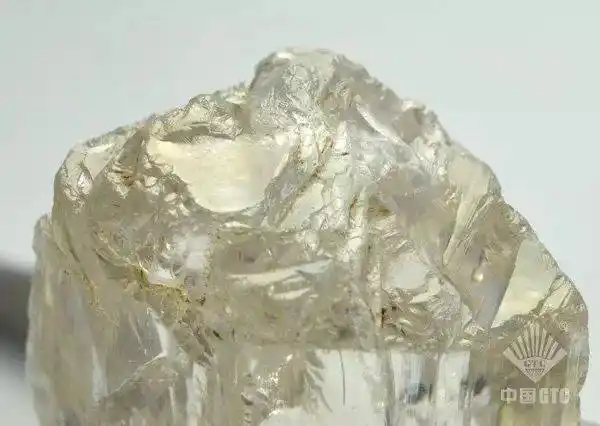 珠宝科普宝石的断口