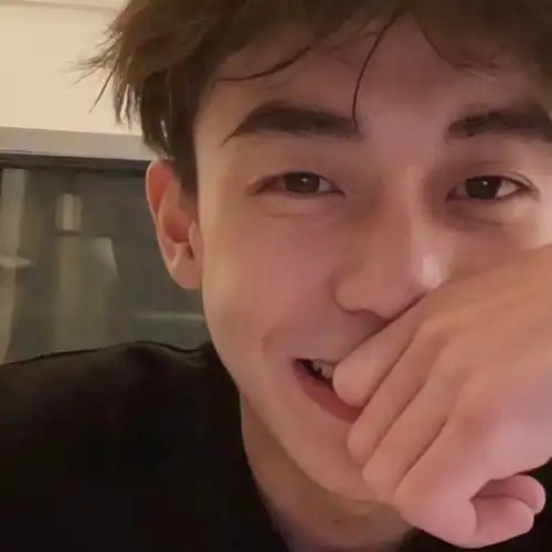 快给你男朋友选张头像吧