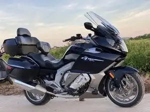 宝马k1600跑车四缸水冷电喷大排量重机金翼1800巡航车旅行摩托车