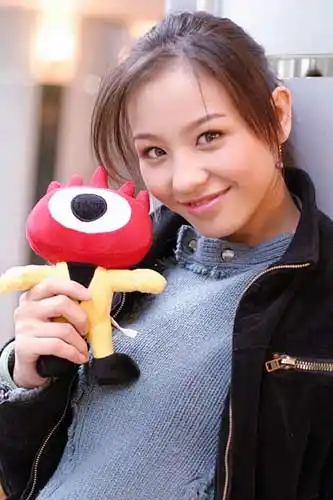 龙蕾,第二届cctv模特大赛冠军