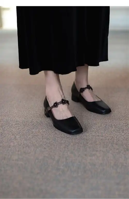 达芙妮女鞋粗跟单鞋女2021春夏款百搭款法式复古玛丽珍鞋一字扣百搭中