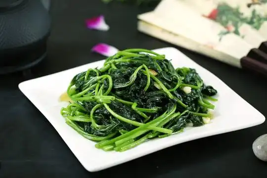 蒜蓉炒番薯叶图片