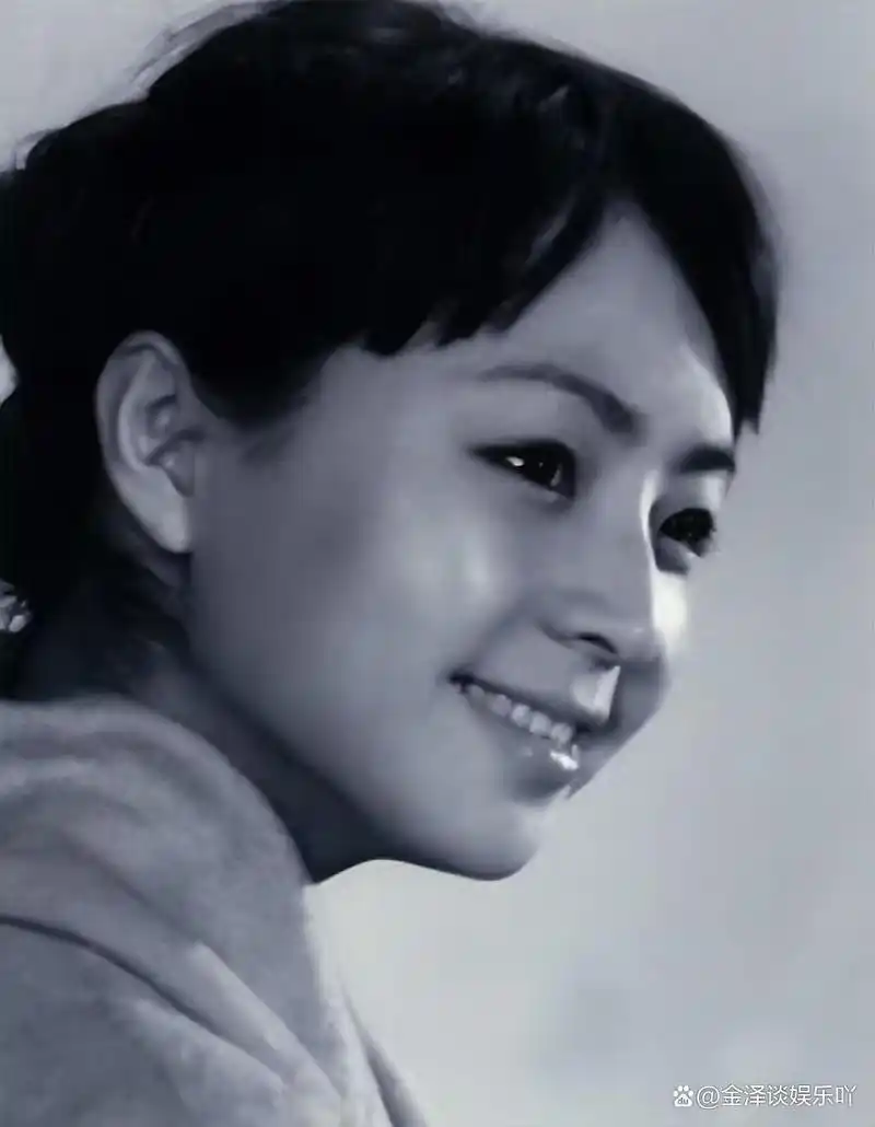 英达宋丹丹离婚25年后,才明白为何不漂亮的梁欢会赢得英达的心