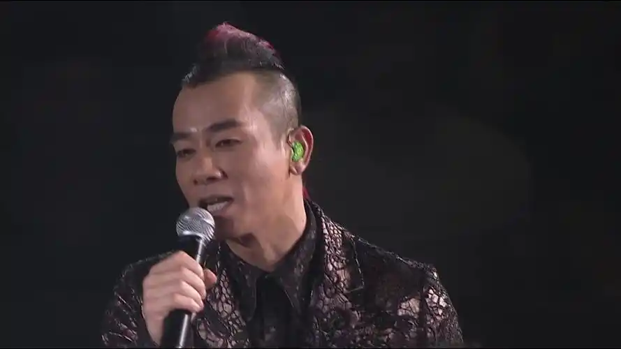 超清2015友情岁月演唱会陈小春与兄弟相依为命蓝光秀恩爱完整版