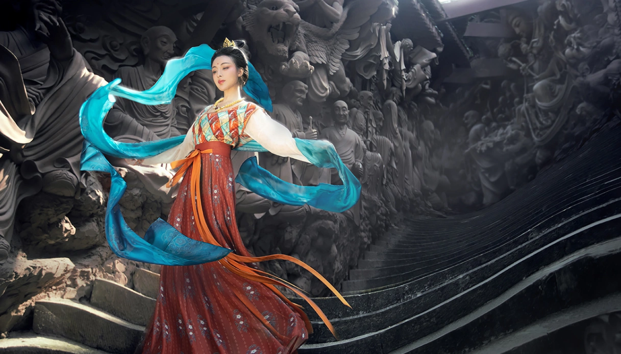 职业coser背后太心酸:被家人误解是福利姬,还会被上司骚扰_cos