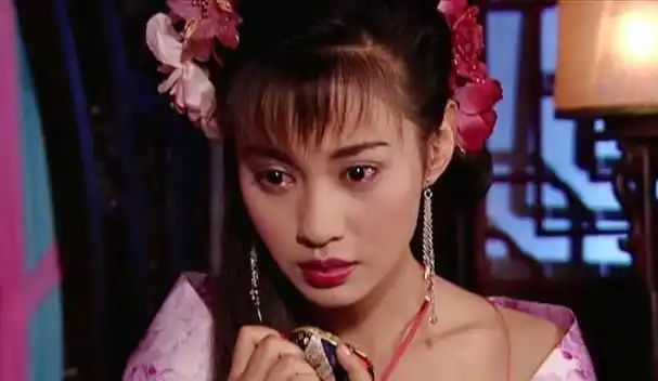 恶女还是得美人演,越是楚楚动人的长相,演起恶女来越发让人上头