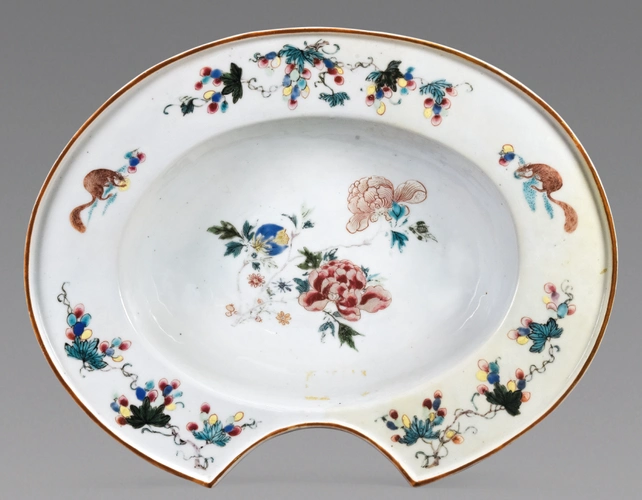 "外销瓷"是指我国生产的,专门销往国外的瓷器,清代"一口通商"时期