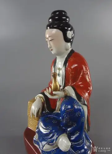 曾龙升粉彩描金塑像