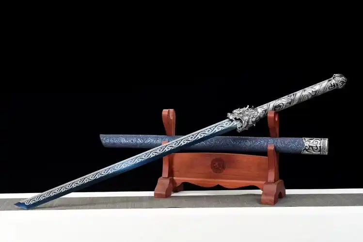 龙泉市刀剑宝剑高锰钢烤蓝刻花唐横刀一体硬剑冷兵器摆件未开刃