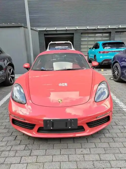 头枕压花,尾管,彩标#值得入手的车#适合女生开的车#保时捷718boxster