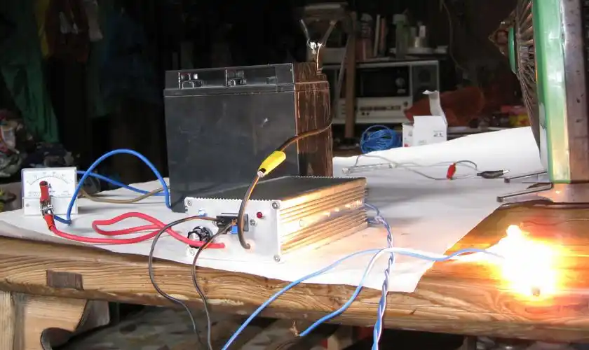 小型逆变器(手工制作,电路简单)